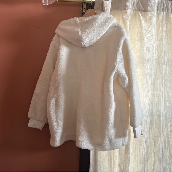 Levi’s Sherpa Button Hooded Teddy Jacket Plush Cream White NWT MSRP $148 Size XL - Picture 3 of 4
